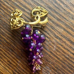 Vintage-Inspired Gold and Purple Grape Brooch